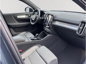 Volvo XC40 B3 Benzin Core 19'' ACC LED Rückfahrkam. DAB SHZ LenkradHZG