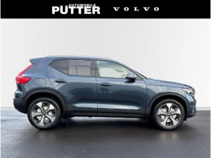 Volvo XC40 B3 Benzin Core 19'' ACC LED Rückfahrkam. DAB SHZ LenkradHZG