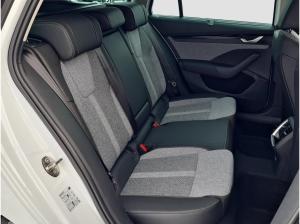 Skoda Octavia Combi 1.5 TSI DSG Balance ACC AHK Matrix