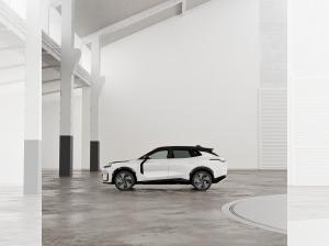 LYNK & Co 08 MORE / ALLE FARBEN! / AKTION!