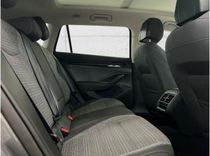 Skoda Superb Combi Selection 2.0 TDI PANO MATRIX NAVI JAHRESWAGEN