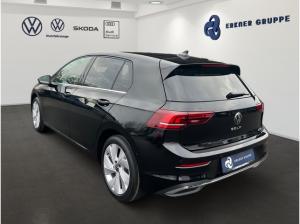 Volkswagen Golf VIII 1.5 eTSI DSG Style AHK+NAV+HUD+KESSY++