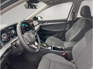 Volkswagen Golf VIII 1.5 eTSI DSG Style AHK+NAV+HUD+KESSY++