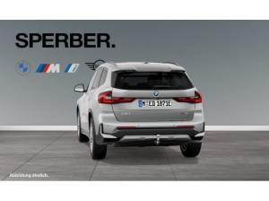 BMW iX1 eDr.20,  xLine,Premium Pkt.,AHK,Aktivsitz,Panoramadach,uvm.
