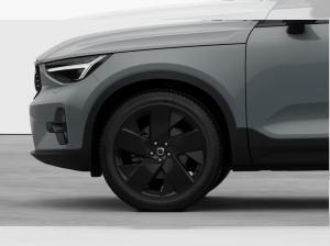 Volvo XC40 Plus Black Edition *SOFORT VERFÜGBAR*