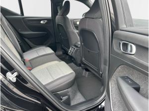 Volvo XC40 B3 Benzin Core 18'' LED SHZ Rückfahrkam. DAB ACC El. Heckklappe