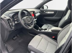 Volvo XC40 B3 Benzin Core 18'' LED SHZ Rückfahrkam. DAB ACC El. Heckklappe