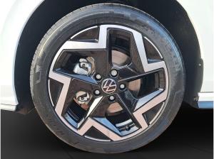 Volkswagen Golf R-Line 1,5 eTSI DSG | Navi