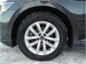 Volkswagen Passat Variant Business 2.0 TDI DSG / Navi, LED