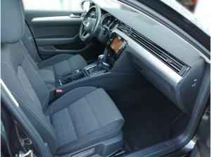 Volkswagen Passat Variant Business 2.0 TDI DSG / Navi, LED