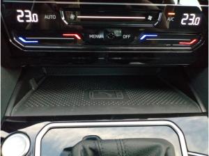 Volkswagen Passat Variant Business 2.0 TDI DSG / Navi, LED