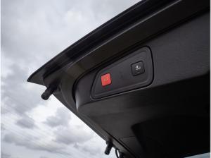 Peugeot 3008 PureTech 130 EAT8 GT *SCHIEBEDACH*EL. HECKKLAPPE*FOCAL*ALLWETTER*SN52