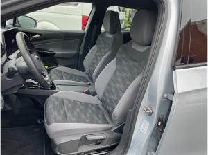 Volkswagen ID.4 Pro AHK ACC SideAssist Wärmep. 19Zoll IQ-Light