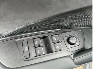 Volkswagen Tiguan R-Line 2.0 l TDI DSG CarPlay Pano Black