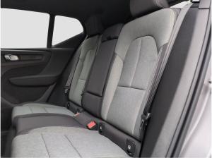 Volvo XC40 XC40+B3+PlusDark+E-Sitze+BLIS+19"GJR+R-Kamera+++
