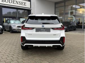 BMW iX1 eDrive20 M-PRO / 0,25% Versteuerung / SOFORT ZUSCHLAGEN