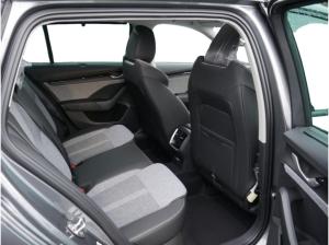 Skoda Octavia Combi 2.0 TDI Balance NAVI KEYLESS ACC AHK LED *866*