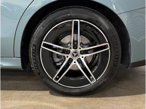 Mercedes-Benz E 200 d T AMG Digital-Light Distronic Pano AHK