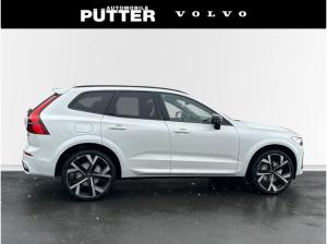 Volvo XC60 B5 Benzin AWD Ultra Black Edition *keine 0,5%*
