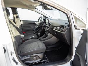 Ford Fiesta 8 fach Bereift, Sitz u. Lenkradheizung, Einparkhilfe