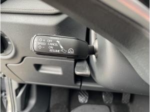 Skoda Fabia 1.0 TSI Tour SOFORT VERFÜGBAR! ACC Kamera DynLicht LED