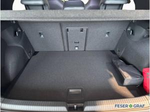 Volkswagen Golf 1.5 eTSI DSG R-Line NAV BLACK ASSIST 18