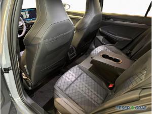 Volkswagen Golf 1.5 eTSI DSG R-Line NAV BLACK ASSIST 18