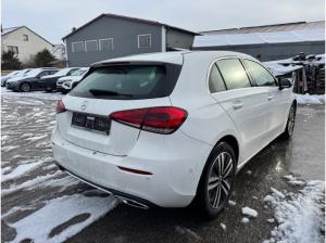 Mercedes-Benz A 250 PROGRESSIVE (224 PS) /AUTOMATIK/ALLWETTER/AHK/PDC/KLIMA/SHZ UVM.