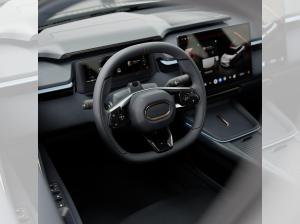 LYNK & Co 08 MORE / Mineralgrün Metallic / AKTION