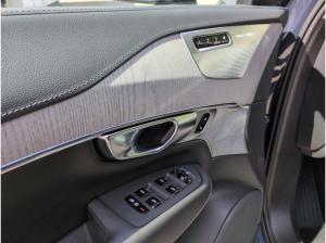 Volvo XC90 T8 Recharge Ultra Dark Plug-In Hybrid AWD LED