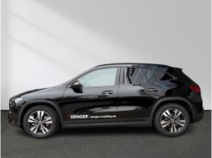 Mercedes-Benz GLA 180 d Progressive Distronic Panorama 360°-K.