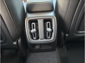 Volvo XC40 B3 B DKG Ultra Black Edition+AHZV+LichtPak