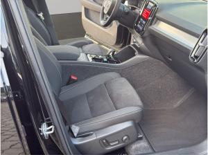 Volvo XC40 B3 B DKG Ultra Black Edition+AHZV+LichtPak