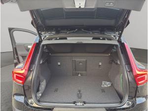 Volvo XC40 B3 B DKG Ultra Black Edition+AHZV+LichtPak