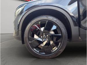 Volvo XC40 B3 B DKG Ultra Black Edition+AHZV+LichtPak
