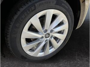 Skoda Octavia Combi Selection 1.5 TSI DSG Navigation