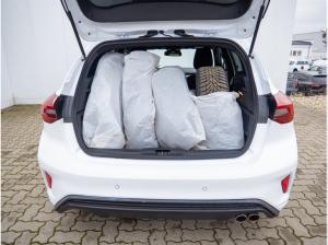 Ford Focus ST LINE inkl. WKR PDC SHZ KAMERA NAVI LED