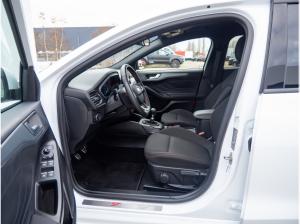 Ford Focus ST LINE inkl. WKR PDC SHZ KAMERA NAVI LED