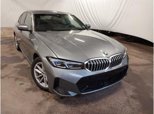 BMW 330 i xDrive M Sportpaket verf. ab 03/2026*Glasdach*ACC*360 Kamera* uvm.
