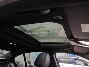 BMW 330 i xDrive M Sportpaket verf. ab 03/2026*Glasdach*ACC*360 Kamera* uvm.