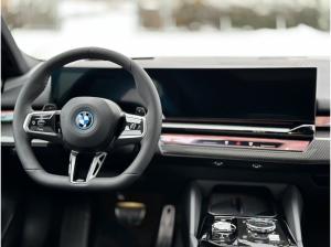 BMW 550 e xDrive Limousine M Sport Pro Head-Up DAB