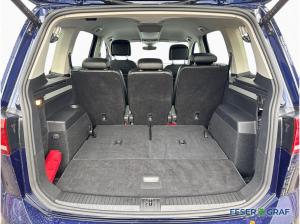 Volkswagen Touran 1.5 TSI DSG AHK IQ LIGHT NAVI APP PDC