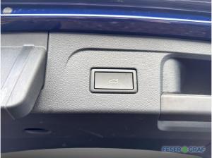 Volkswagen Touran 1.5 TSI DSG AHK IQ LIGHT NAVI APP PDC