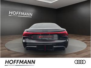 Audi e-tron GT RS performance  / Aktivfahrwerk / Carbon / Keramik