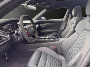 Audi e-tron GT RS performance  / Aktivfahrwerk / Carbon / Keramik