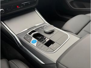 BMW i4 eDrive35 NAVI+LED+SITZ+PDC+KAMERA+AHK