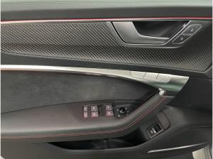 Audi RS6 Avant perf. AHK Pano LM 22" RS-Abgas 360° Head-Up
