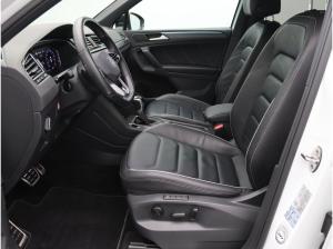 Volkswagen Tiguan R-Line 2.0 TDI 4M DSG / Pano, Matrix, AHK