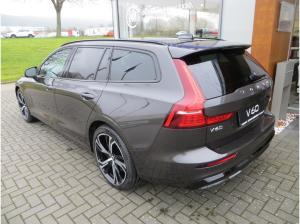 Volvo V60 V60 B4Plus Dark 2025