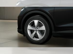 Audi Q4 e-tron 45 / Navi+, Standklima, LED, RFK, WP